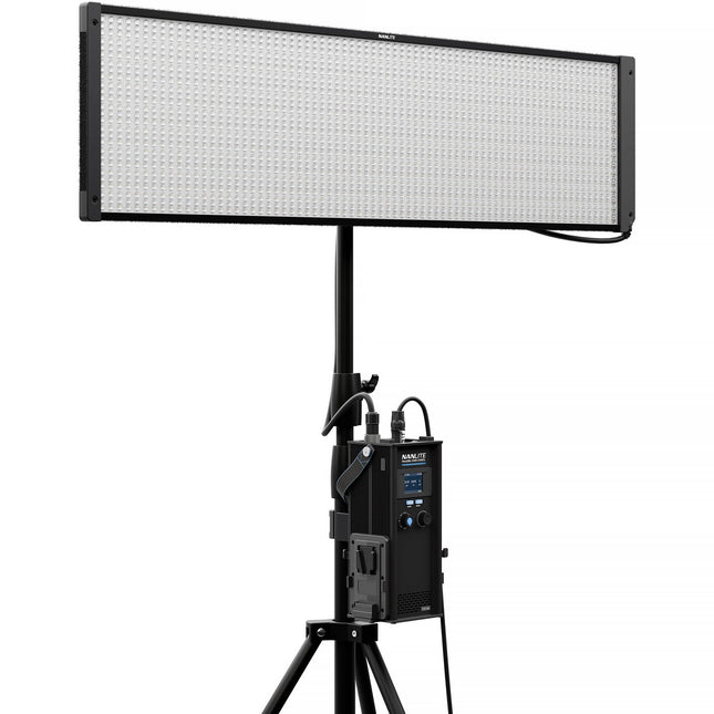 Nanlite PavoSlim 240CL Panel LED RGB 48x12" 21030 Lux con Softbox Popup