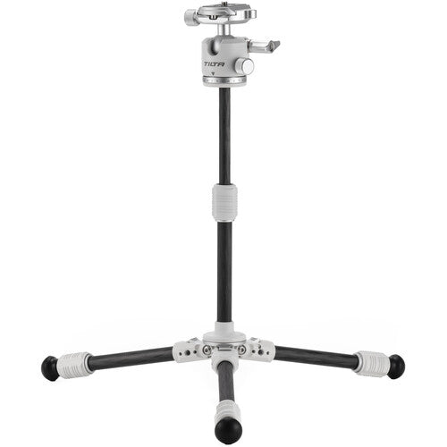 Tripode de Mesa Tilta BT03E Fibra de Carbono con Cabezal Bola y Columna Extensible 6.6 lb 10.8 a 21.9 pulgadas