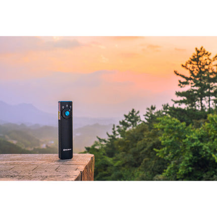 Olight Arkfeld Pro Linterna con LED 1300 lúmenes Luz UV 900mW Cable USB Magnético