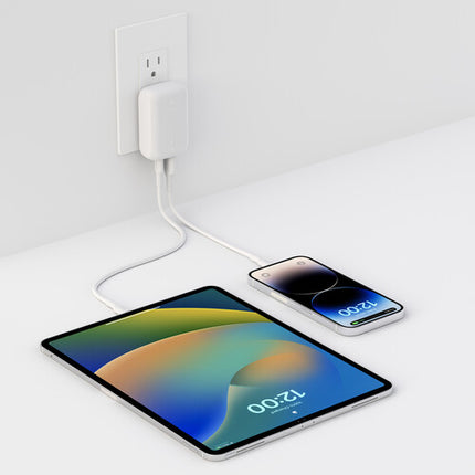 Belkin BoostCharge Cargador de Pared 42W 2 Puertos USB-C 30W USB-A 12W Cable Lightning