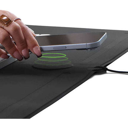 ZAGG Desk Mat con carga inalámbrica 10W superficie de tela suave