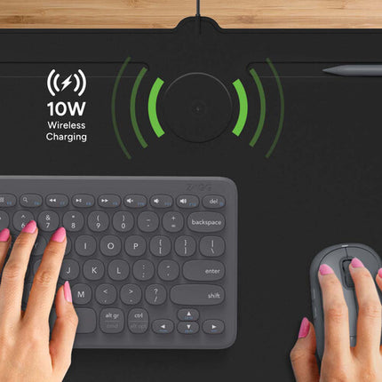 ZAGG Desk Mat con carga inalámbrica 10W superficie de tela suave