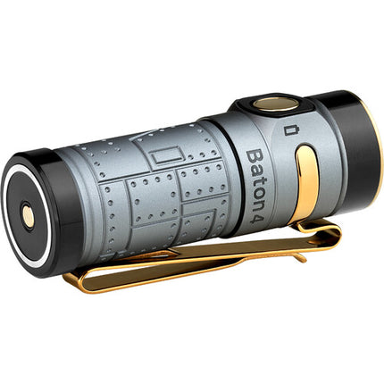 Olight Baton 4 Premium Edition Linterna LED 1300 Lúmenes Estuche Carga Inalámbrica 5000mAh