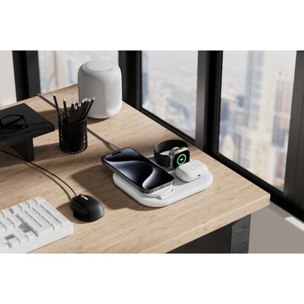 Belkin BoostCharge Cargador inalámbrico plegable 3 en 1 15W con Qi2 blanco