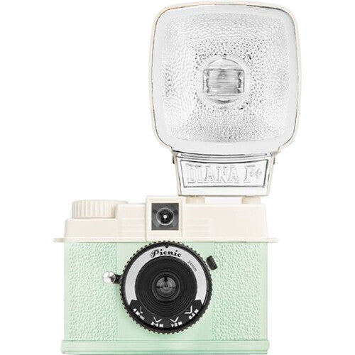 Lomography Lomourette Cámara Medio Formato 24mm f/8 Flash y Filtros