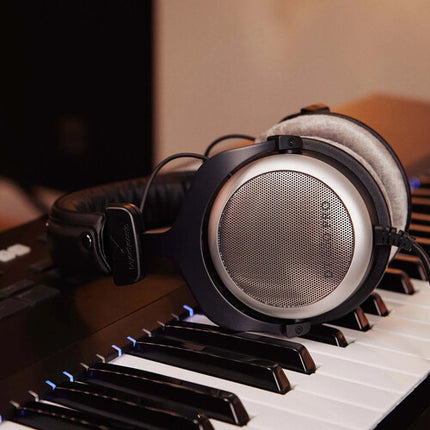 Beyerdynamic DT 880 PRO Auriculares de Estudio Semiabiertos 250 Ohms con Adaptador 1/4"