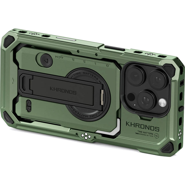 Tilta Khronos Funda para iPhone 16 Pro Verde Bosque Ajuste Personalizado y Diseño Expandible
