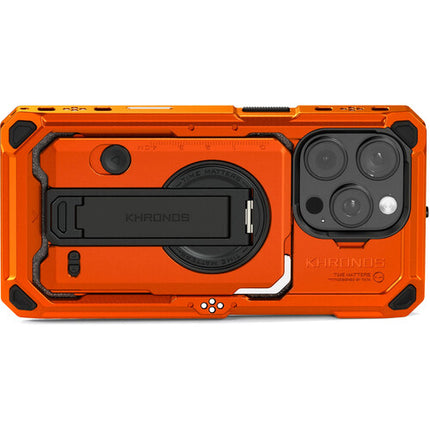 Tilta Khronos Funda Expandible para iPhone 16 Pro con Bloqueo y Contactos Integrados Naranja