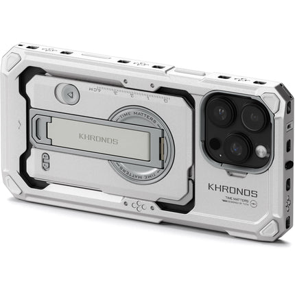 Tilta Khronos Funda Expandible para iPhone 16 Pro Max con Puntos de Contacto Integrados Blanca Titanio