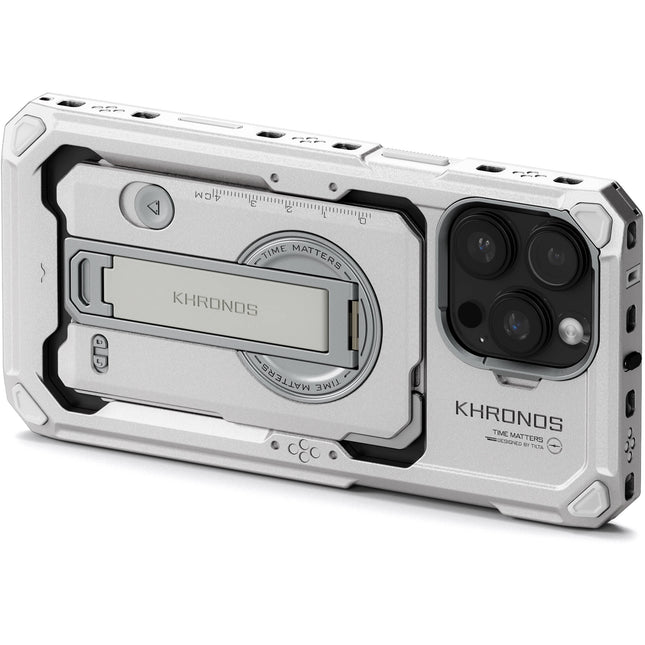 Tilta Khronos Funda Expandible para iPhone 16 Pro Max con Puntos de Contacto Integrados Blanca Titanio