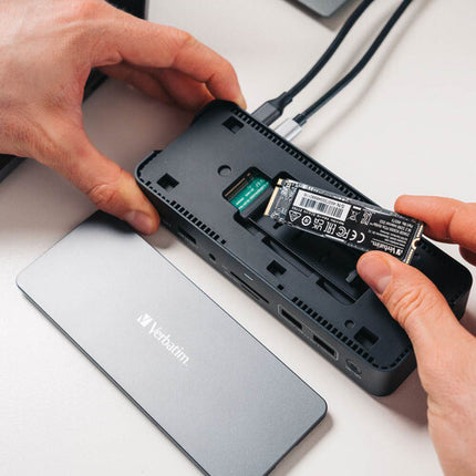 Verbatim 15 en 1 Estación de Acoplamiento USB-C Pro con SSD 80W y HDMI 8K