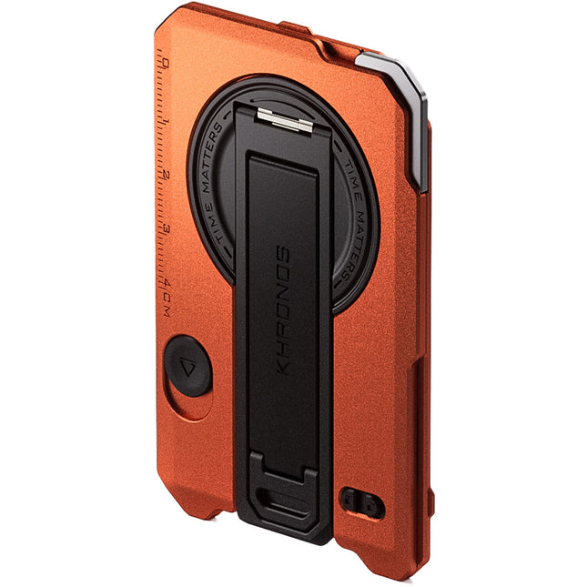 Tilta Khronos Placa Trasera Magnética Multifuncional para iPhone 16 Pro diseño MagSafe soporte y correa naranja