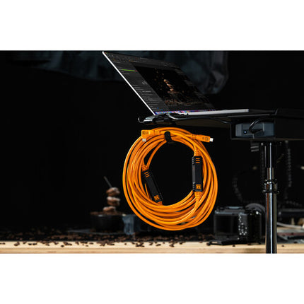 Tether Tools TetherPro Optima Cable USB-C 31 pies Alta Visibilidad Naranja Ángulo Derecho