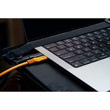 Tether Tools TetherPro Optima Cable USB-C 31 pies Alta Visibilidad Naranja Ángulo Derecho