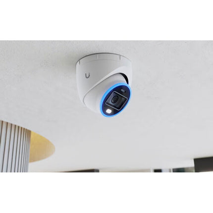 Ubiquiti UniFi Protect AI Cámara Exterior 4K UHD Visión Nocturna 131' Montaje Incluido