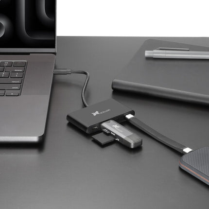 Xcellon 4 Puertos USB-C Hub 10 Gb/s Carga PD 140W Diseño Delgado