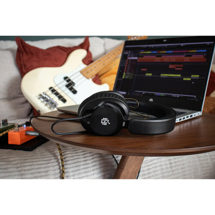 Adam Professional Audio H200 Auriculares Cerrados Over-Ear 40mm Drivers 32 Ohms con Estuche y Adaptador