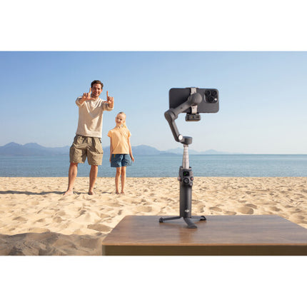 DJI Osmo Mobile 7P Gimbal para smartphone con micrófono y power bank 10000 mAh