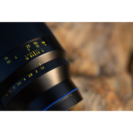 ZEISS Otus ML 85mm f1.4 Objetivo Retrato Full Frame con Parasol y Estuche