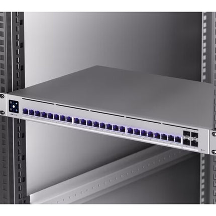 Ubiquiti Pro HD 24 Puertos 2.5G 10G Switch Gestionado con Pantalla Táctil