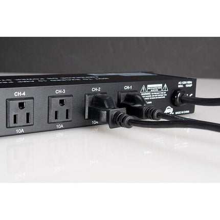 American DJ PC-100A Centro de alimentación 120 VAC 8 enchufes rack-mountable 1800W