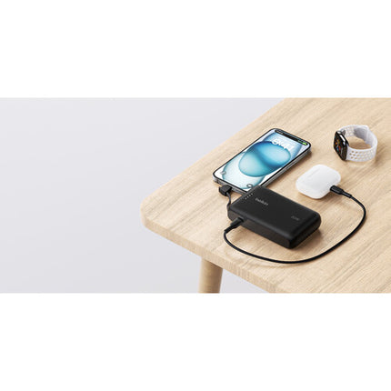 Belkin BoostCharge Power Bank 10000mAh con Cable USB-C Integrado 20W Negro