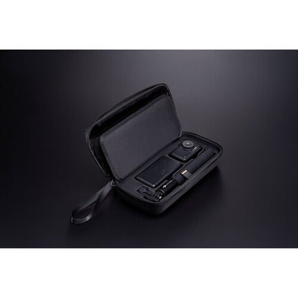 Bolsa de transporte DJI para cámaras Osmo Action con exterior rígido y compartimentos multilayer