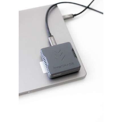 ProGrade Digital PG25 Dock Thunderbolt 5 con SSD Externa 4TB y Cable Norteamérica