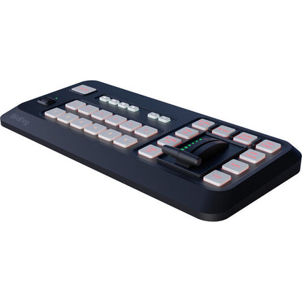 BirdDog MAKI Live Bundle de 3 cámaras UHD 4K30 con superficie de control USB