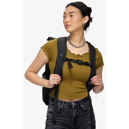 Chrome Industries Barrage Pack Mochila Negra 22L con Bolsillo para Laptop 15" y Correa Esternal