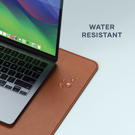 Satechi Premium Desk Mat de cuero vegano marrón resistente al agua