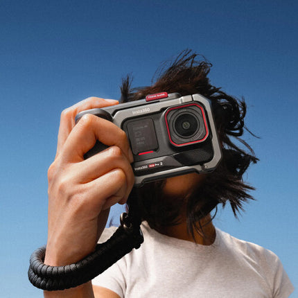Insta360 Xplorer Grip Kit para Ace Pro y Ace Pro 2 con botón de disparo y correa de muñeca