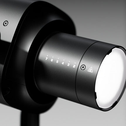 Profoto L600C RGB Luz LED Mono 600W 2000-15000K Control DMX