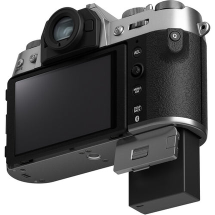 FUJIFILM X-T50 Cámara sin Espejo 40.2MP 4K 60p con Lente 15-45mm OIS