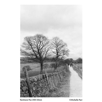 Kentmere PAN 200 Película Negativa Blanco y Negro 35mm ISO 200 24 Exposiciones