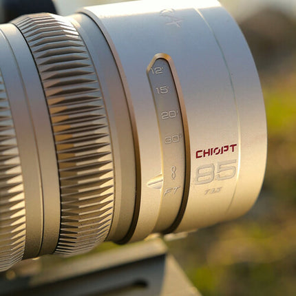 CHIOPT AURA 85mm T1.5 Lente de Cine Full Frame con Apertura T1.5 y Soporte