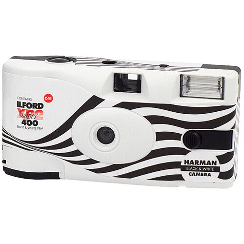 Ilford XP2 Super Cámara de Un Solo Uso Blanco y Negro 27 Exposiciones Flash Integrado