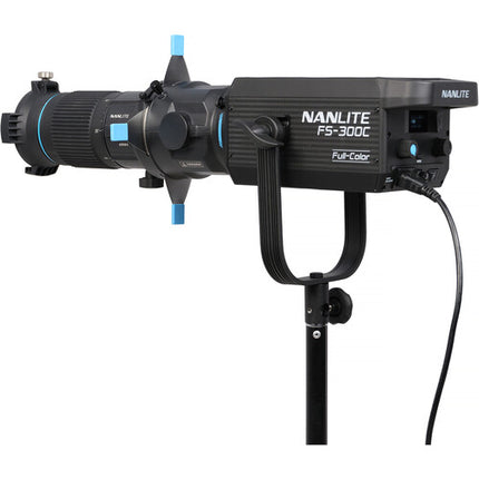 Nanlite Projection Attachment para montura Bowens con lente zoom 25-45° y portagobos incluido