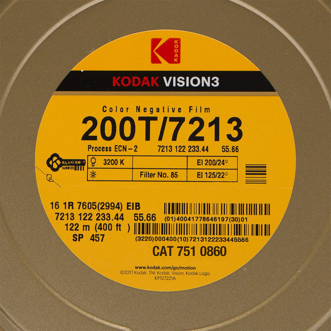 Kodak VISION3 200T Película Color Negativo 16mm 400' Roll Simple Perf