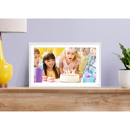 Aluratek 15.6" Marco Digital Wi-Fi Resolución 1080p Memoria 32GB