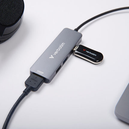 Verbatim Essentials Hub USB-C 3.2 Gen 1 4 Puertos 4K UHD 100W PD