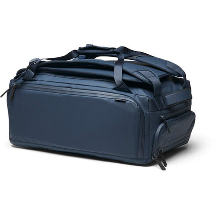 Nomatic Travel Bag V2 Mochila de Viaje Azul 40L con Compartimento para Zapatos y Bolsillos para Laptop
