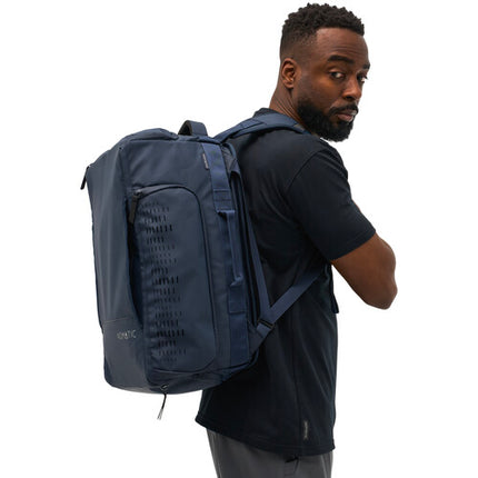 Nomatic Travel Bag V2 Mochila de Viaje 30L con Bolsillo Acolchado y Cinturón de Cintura