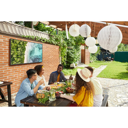 NEPTUNE Partial Sun 55" TV LED 4K HDR Smart Exterior con Montaje Giratorio