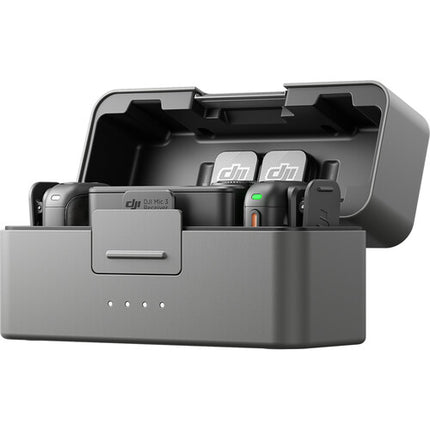 DJI Mic 3 sistema inalámbrico compacto para 2 personas micrófonos clip-on y receptor AMOLED
