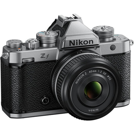 Nikon Zf Cámara Sin Espejo con Sensor 24.5MP y Lente 40mm f2 Silver
