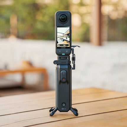 Insta360 FOMO Power Handle con Batería 6100mAh Control Remoto 33' inalámbrico