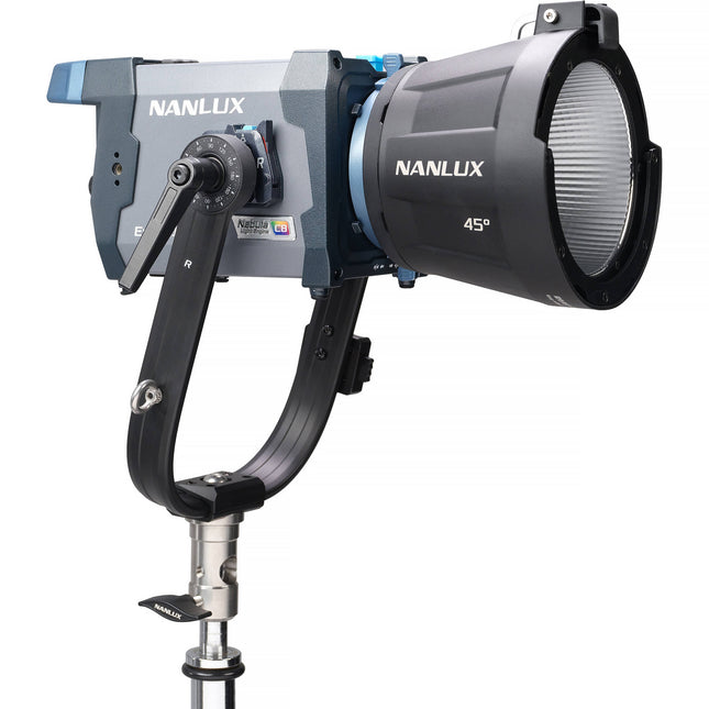 Nanlux Evoke 150C Foco LED RGB 22230 Lux 1000-20000K con Reflector 45°
