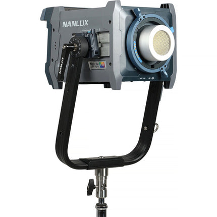 Nanlux Evoke 600C RGB Foco LED con Controlador Cableado 24620 Lux 25° Reflector