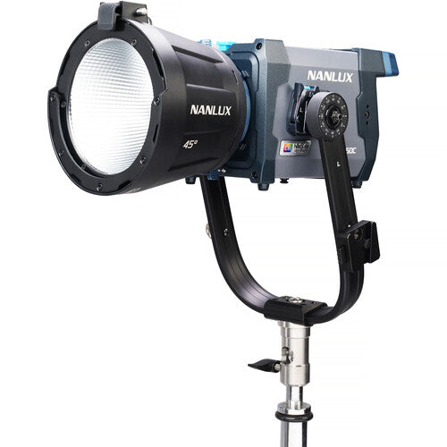 Nanlux Evoke 150C Foco LED RGB 22230 Lux 1000-20000K con Reflector 45°